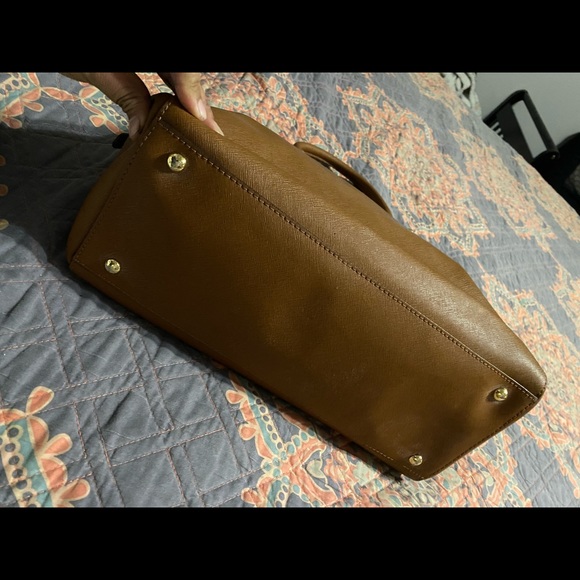 Michael Kors Handbag - Picture 3 of 4